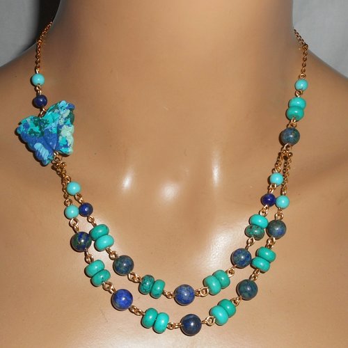 Collier pierres lapis lazzuli et turquoise avec papillon