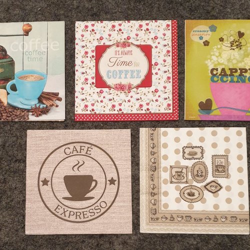 Lot n°29 de 5 serviettes en papier : café