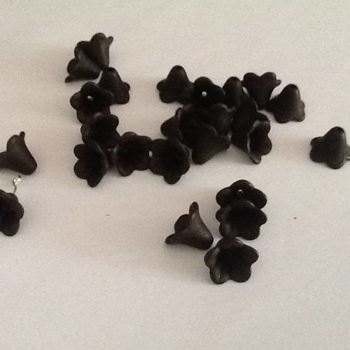 20 coupelles fleur noir acrylique givré 
