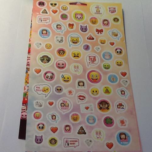 Planche d'autocollants emoji 82 pieces 