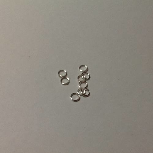 Lot de 40 anneaux argenté 4 mm 