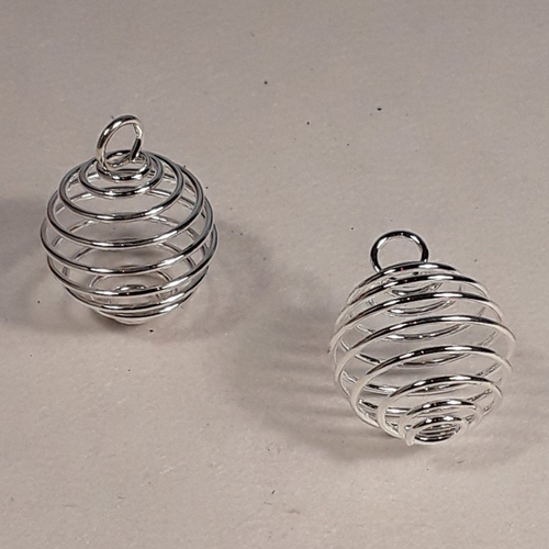 2 cages à perles en métal argenté