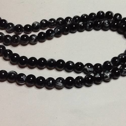 20 perles en verre drawbench noir 8 mm
