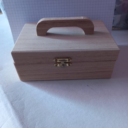 Boîte en bois