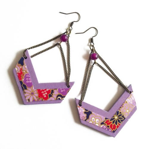 Boucles d'oreille chevron bois, perles d'agate et papier japonais violet, réversibles 