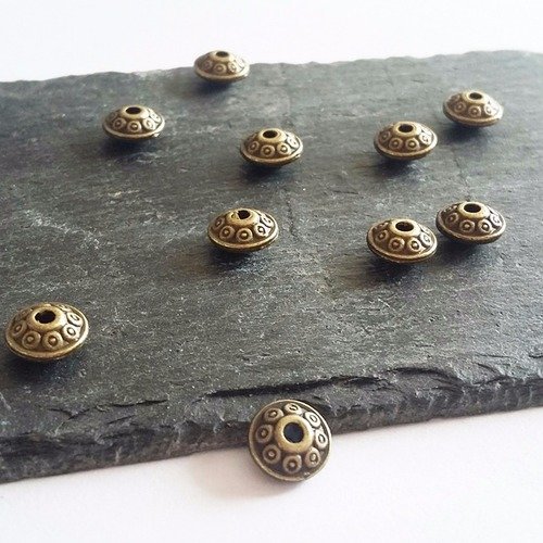 10 perles bronze style tibétain