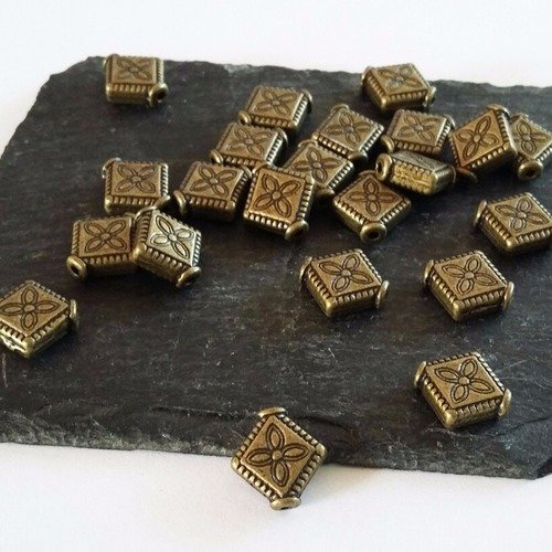 10 perles bronze losange tibétain