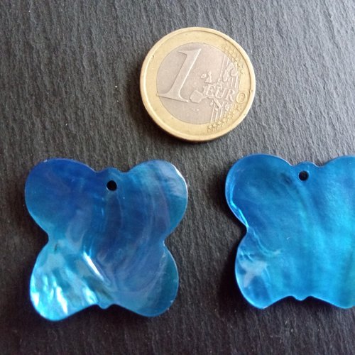Sequins pendentifs de nacre papillon bleu x2