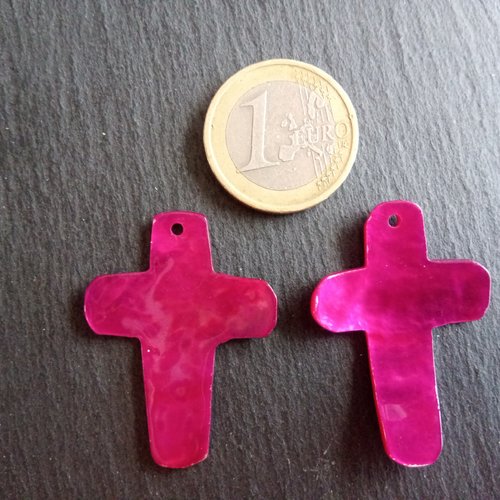 Sequins pendentifs de nacre croix rose x2