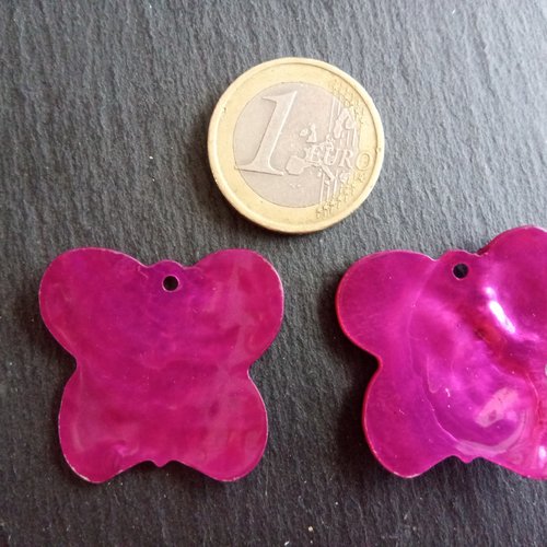 Sequins pendentifs de nacre papillon rose x2