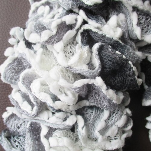 Écharpe en laine grise noire et blanche, cadeau femme
