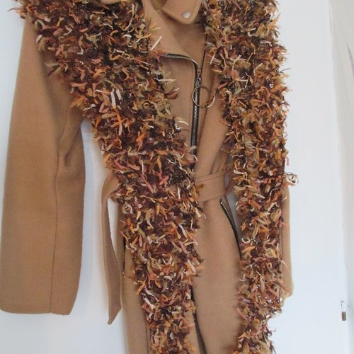 Grande écharpe en laine marron beige orange tricotée en pointe