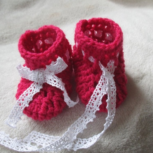 Chaussons bébé en laine rose 0/3 mois