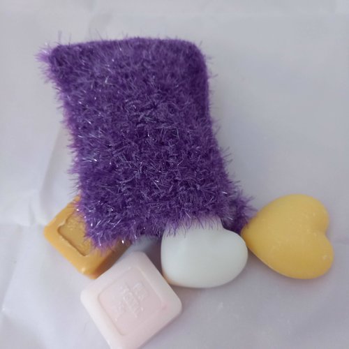 Récup savon exfoliant, pochette violette exfoliante , zéro déchet pour réutiliser ses reste de savon,