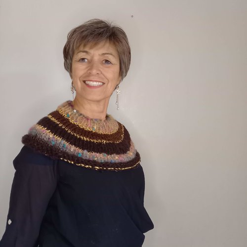 Col femme chauffe épaule marron tricoté en laine