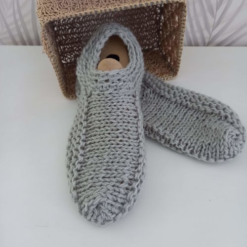 Chaussons homme taille 44/45 tricotés en laine grise