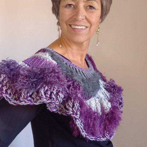 Chauffe épaule femme en laine grise bordeaux violette