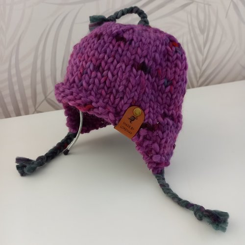 Bonnet bébé laine violette avec oreilles tricoté main