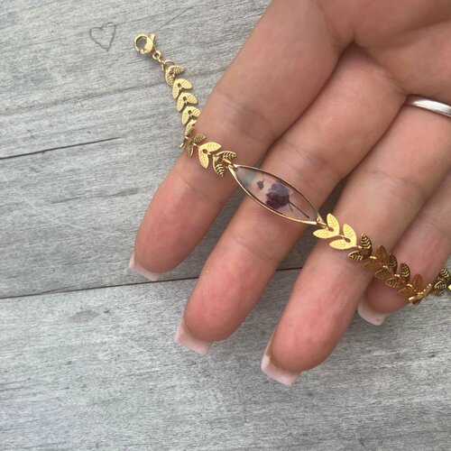 Bracelet de gypsophilie violet avec cadeau de fête des mères en acier inoxydable couleur or pour elle