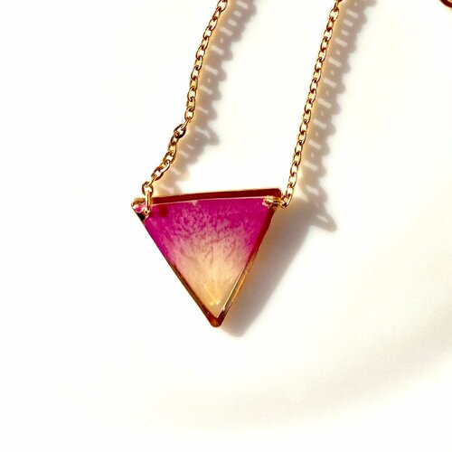 Collier triangle pétale de rose rose fait sur cadeau de fête des mères en acier inoxydable couleur or pour elle