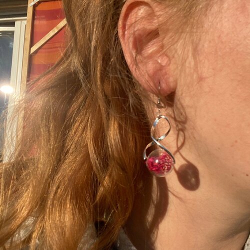 Boucles d'oreilles en vraies fleurs roses pour cadeau de noël bijoux spirale pour un cadeau unique pour femme boucles d'oreilles pendantes