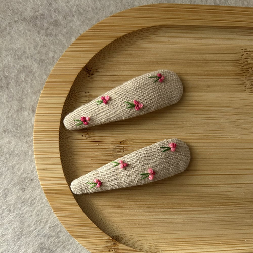 Barrettes bébé brodées à la main, lin et feutrine, accessoires cheveux enfant, idée cadeau naissance