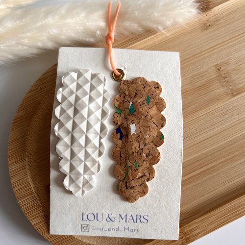 Lot de 2 barrettes en simili cuir 6 cm – douces et élégantes