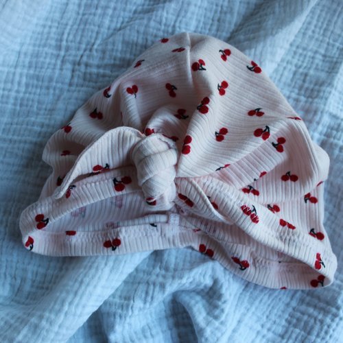 Turban en jersey cotelé motifs cerises