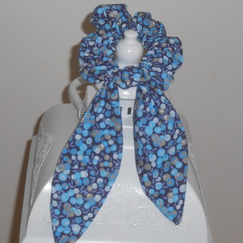 Chouchou foulard foulchie scrunchies long en tissu bleu marine turquoise gris ambre