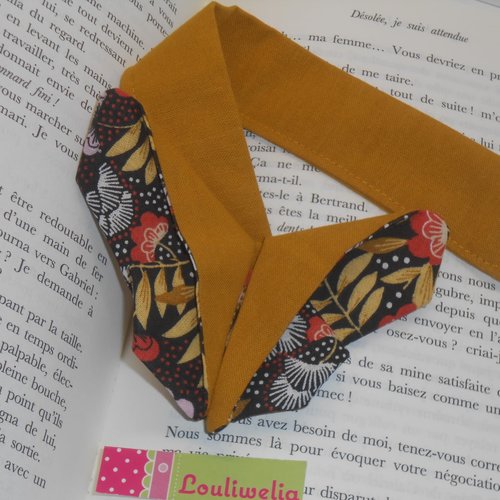 Marque pages livre forme papillon en origami en tissu noir imprimé fleurs