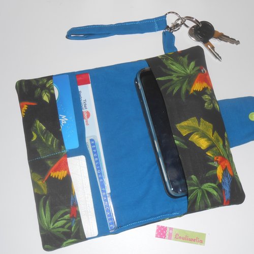 Pochette portefeuille avec dragonne poignet rangement smatphone carte identité bleue clés tickets resto tissu noir perroquet cacatoes