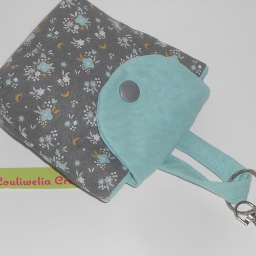 Mini sac porte clés chargeur téléphone ou huiles essentielles ou autres pochette en tissu écru imprimé flamants roses