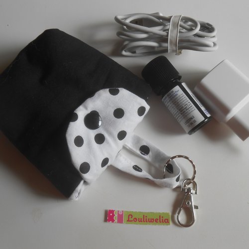 Mini sac porte clés chargeur téléphone ou huiles essentielles ou autres pochette en tissu noir blanc pois dorine