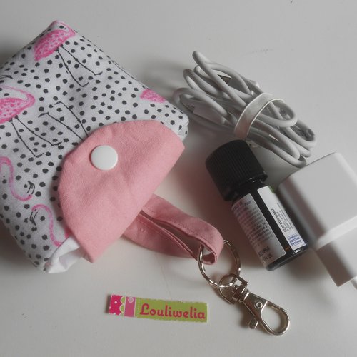 Mini sac porte clés chargeur téléphone ou huiles essentielles ou autres pochette en tissu blanc flamants roses dorine