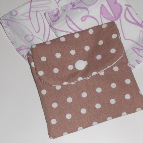 Pochette serviettes hygiéniques rangement housse trousse étui en tissu marron pois blancs rosy
