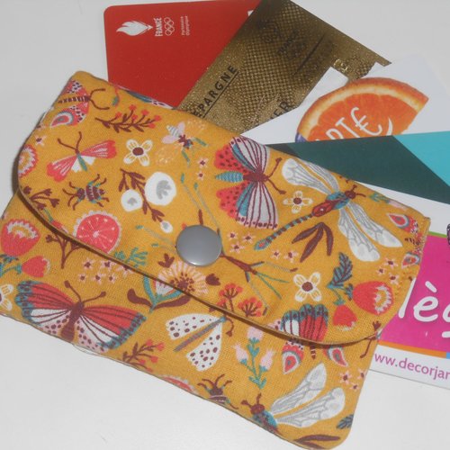 Carte bleue pochette étui rangement tickets de carte bleue / caisse et cartes magnétiques tissu jaune curry insectes papillons camille