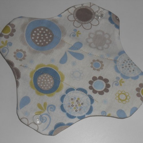 Protège slip lingerie lavable hygiènique en coton et éponge écru fleurs bleu beige nenette