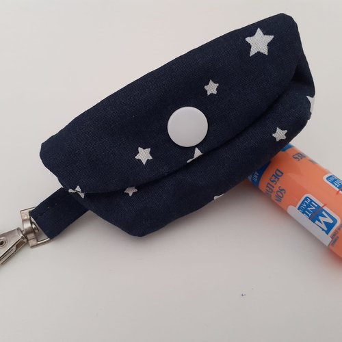 Etui tube baume à lèvres rouge à lèvres pochette rangement porte clés tissu marine étoiles blanches lola