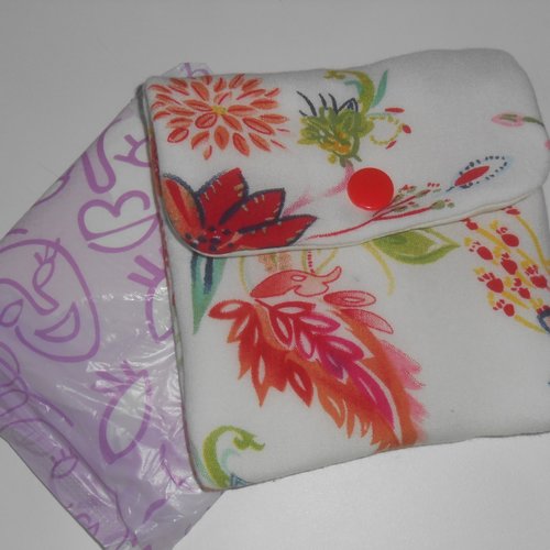 Pochette serviettes hygiéniques rangement housse trousse étui en tissu écru fleurs multico rosy