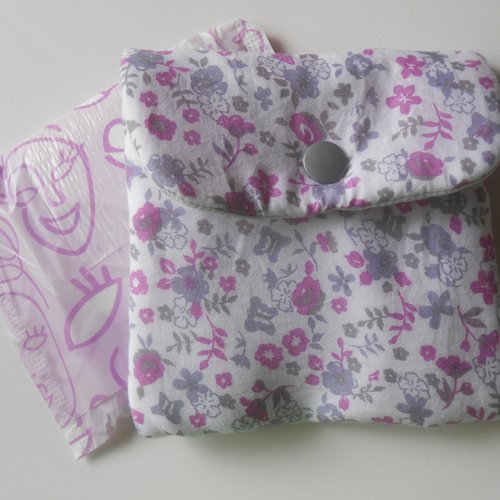 Pochette serviettes hygiéniques rangement housse trousse étui en tissu blanc mauve rosy