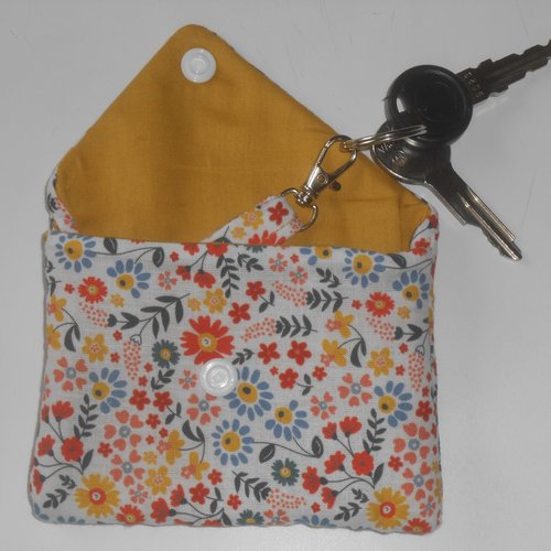 Etui porte clés pochette housse de rangement clefs bip porte en tissu blanc fleurettes oana