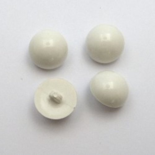 Lot 4 boutons bombés plastiques blanc 18 mm
