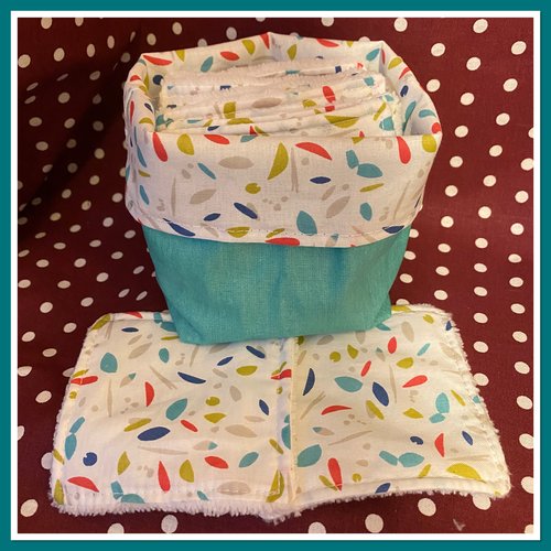 Lingettes démaquillantes, lingettes lavables et son panier assorti