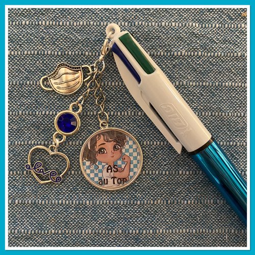 Stylo bic 4 couleurs aide soignante
