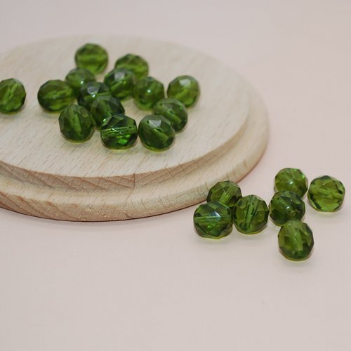 Lot de 10 perles à facettes vertes en verre tchèque de bohème pour création de bijoux, perles 8mm
