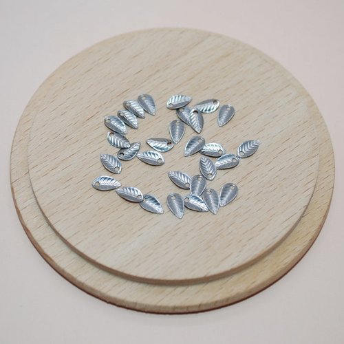Lot de 20 breloques mini feuilles filigranes en acier inoxydable argent 7mm pour création de bijoux
