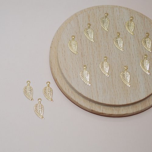 Lot de 10 breloques feuilles doré en acier inoxydable 14mm pour création de bijoux