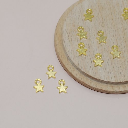 Lot de 10 breloques étoiles doré 10mm pour création de bijoux, breloques etoiles doré