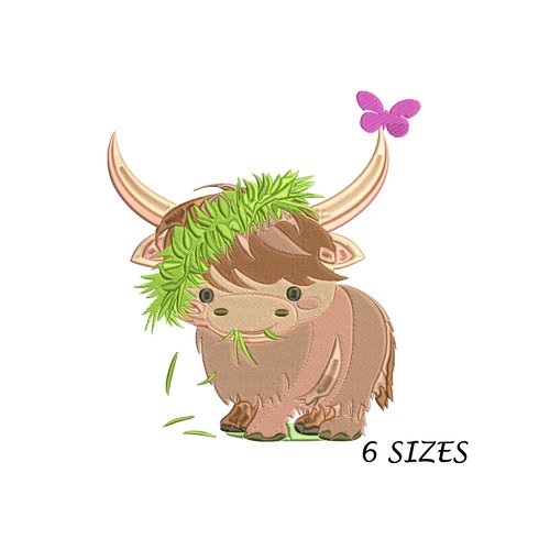 Motif broderie bébé vache highland avec herbe et papillon