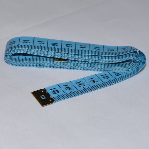 Mètre ruban de couturière - bleu - 150 cms - plastique - qualité extra.